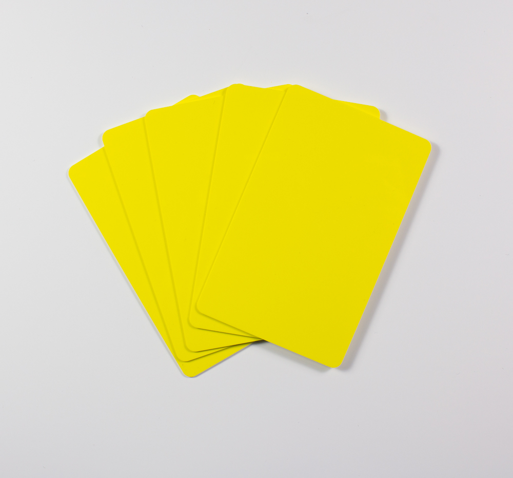 Blanco plastickaarten (geel)