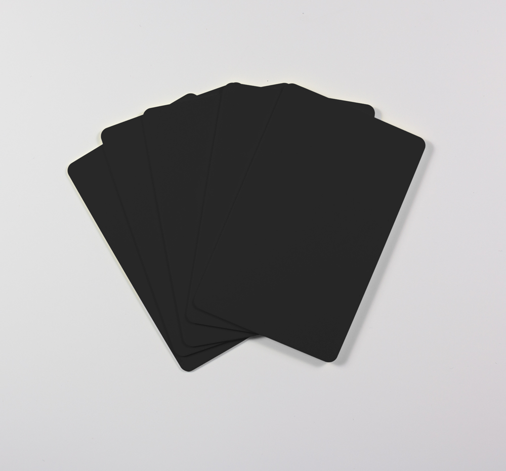 Blanco plastickaarten (zwart)